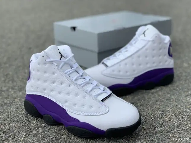 One Kick 13 Air Jordan Lakers 414571-105 0515